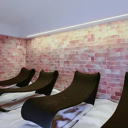 ホテル Seven Park - Adults Only 4*