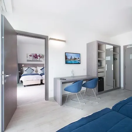 Seven Park - Adults Only 4*